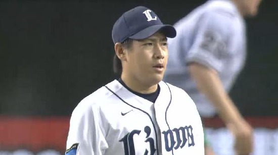 ８回表２カラバイヨ三振 (1)