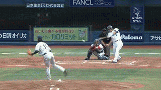 2回裏2金子ファインプレー