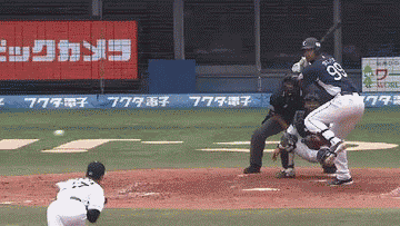 ４回表３メヒア２ラン (2)