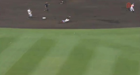 １回裏２マートン２点タイムリー (1)