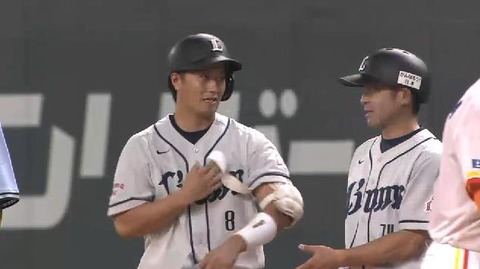 5回表1渡辺ヒット