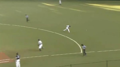 １回表１中村ヒット