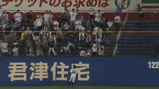 5回表1メヒア2ラン (2)