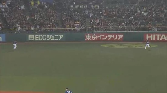 ２回裏２岡島２点タイムリー (3)