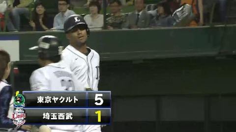 4回裏2メヒアHR (3)