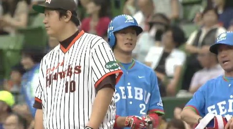 5回裏1金子の芸術的なヒット