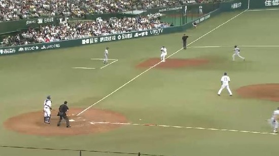 ５回表２大和サードゴロ (3)