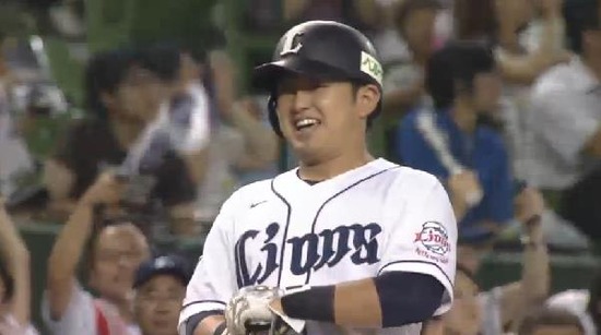 4回裏１森プロ初３ベース (1)