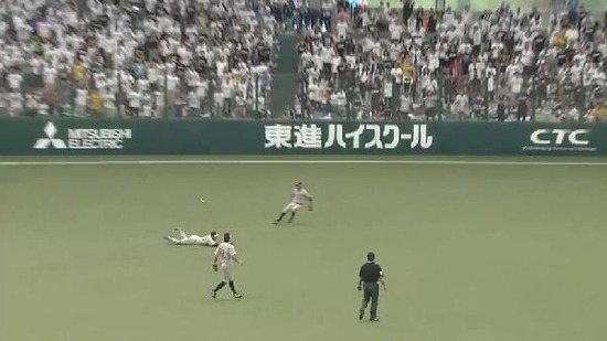 ５回裏１大崎レフト前ヘッスラ２ベース (2)