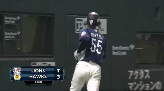 ４回表８おかわり２点タイムリー２ベース (1)