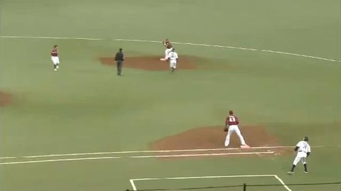 ２回裏炭谷ゲッツー (2)