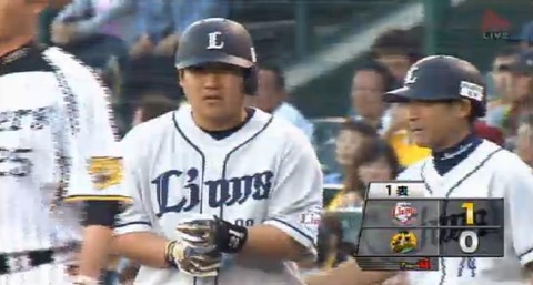 1回表２おかわりタイムリーヒット (2)