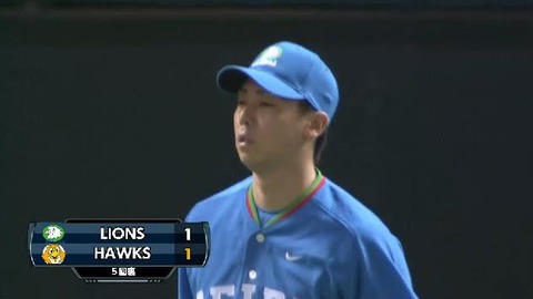 ５回裏３吉村犠牲フライ (3)