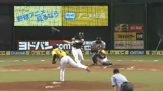 ２回表２松田中村連打 (4)