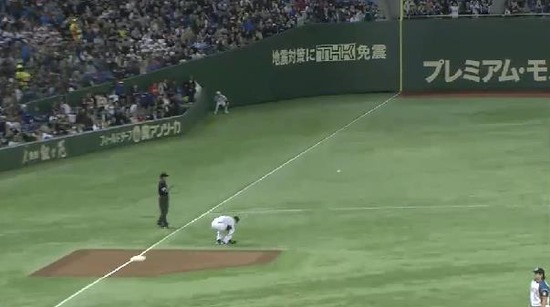 1回表1秋山ヒット (3)