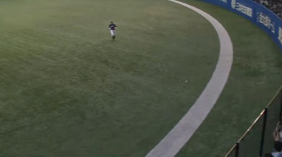 1回裏3角中清田連打1点 (4)