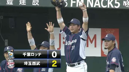 2回裏３炭谷タイムリー２ベース (2)