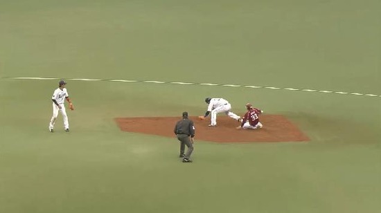３回表２浅村エラー１塁２塁