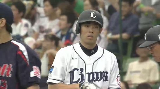 １回裏１秋山１００安打目６３試合史上３番目 (2)