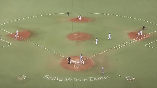 ６回表２山崎スクイズ成功 (2)