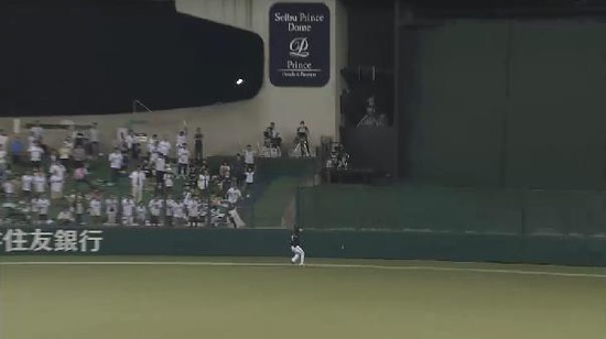 ７回裏１栗山２ベース (3)