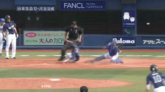 ７回表４大崎犠牲フライ (6)
