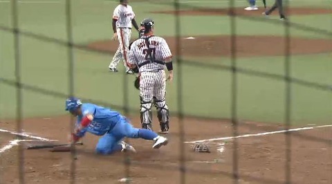 2回裏5渡辺内野ゴロ1点 (3)