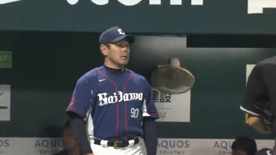 ６回裏４松田タイムリー (1)