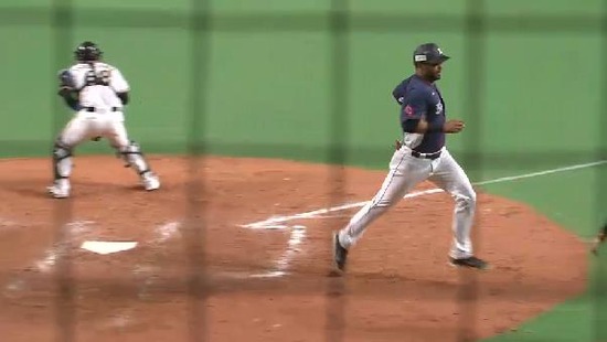 ５回表５炭谷タイムリー (6)