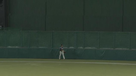 ４回裏１中村HR (3)