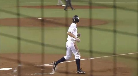 １回裏２メヒアタイムリー先制 (4)