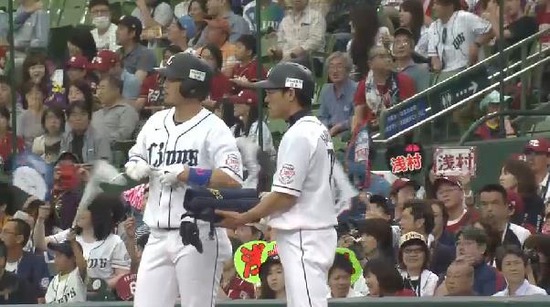 ５回裏２浅村タイムリー (3)