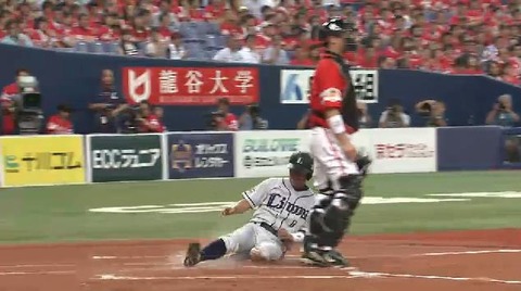 3回表2栗山おかわり外野フライ1点 (4)