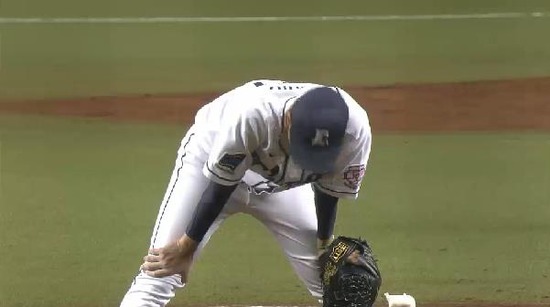 ３回表１ヘルマンヒット安達２ラン (2)