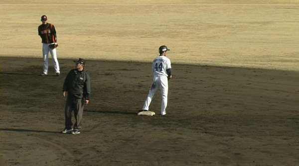 8回裏1外崎2ベース
