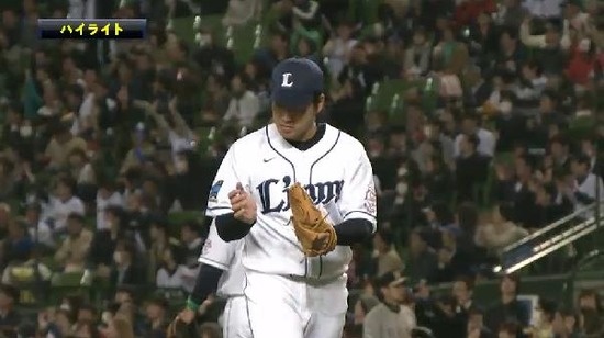 3回表3糸井ライトフライ(4)