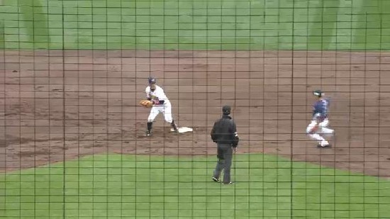 9回表4代打脇谷ファーストゴロ (3)