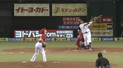 ４回裏１メヒア２ラン (3)