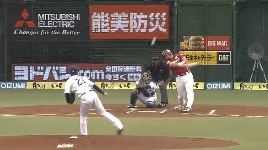 1回表3サンチェス2点タイムリー (3)