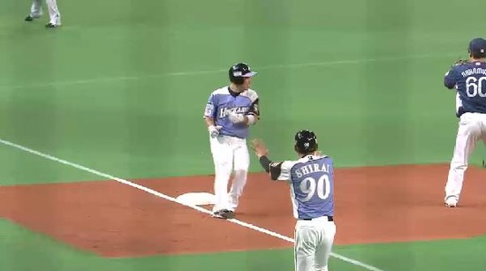 2回裏１近藤矢野連打ノーアウト２塁３塁 (2)