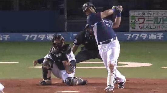 5回表1メヒア2ラン (8)