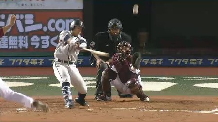 ８回表２森２点タイムリー (2)