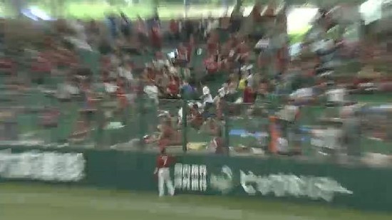 2回裏1森カーブを掬い上げてHR (1)
