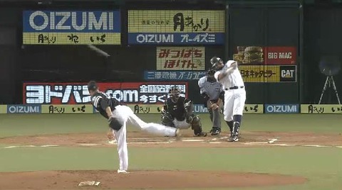 1回裏2メヒアタイムリー2ベース (1)