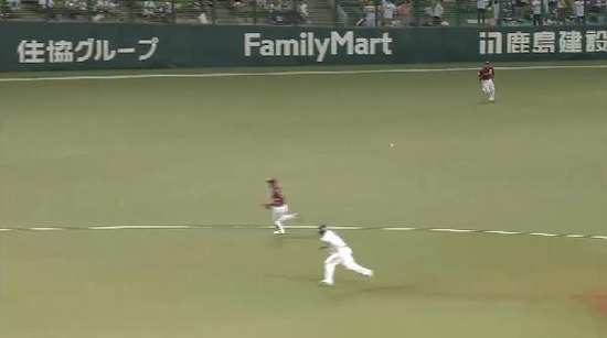６回裏３メヒア２２打席ぶりのヒット満塁 (2)