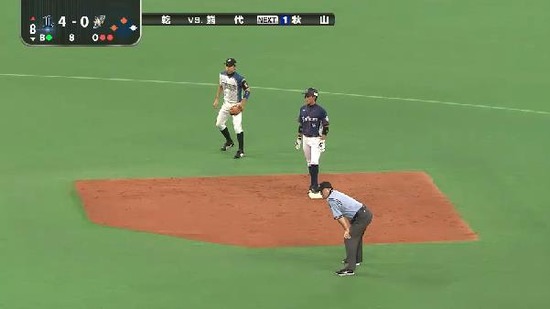 ８回表１代打の代打熊代２アウト２塁３塁 (1)
