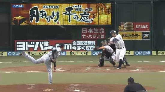 ７回裏２炭谷２ベース３塁２塁 (4)