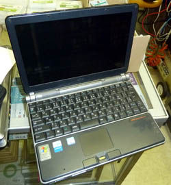 FUJITSU FMV-BIBLO LOOX T70J」の驚くべき弱点 : リサイクル