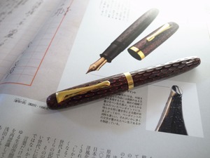 酒井栄助 鎌倉彫 赤塗り仕上げ : スティログラフィカ