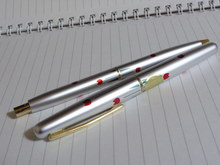 Pilot 万年筆　花柄　PLATINUM チューリップ　2本　セット faeeb008-s.JPG